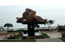 Young lovers statue, Chorrillos district, Lima